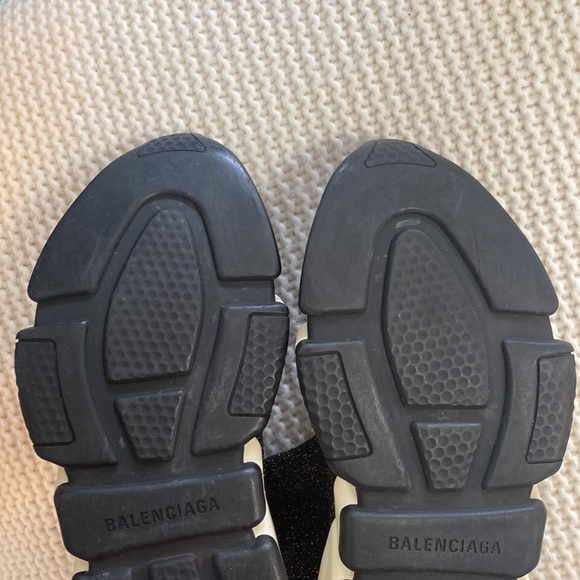 BALENCIAGA Speed Trainer 'Gold Metallic/Black' High-Top Sock Sneakers - Picture 14 of 16